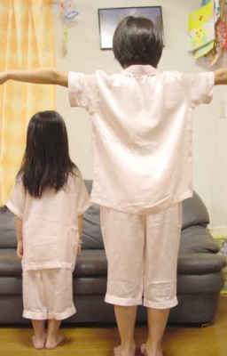 半袖で涼しい〜　半袖女の子用シルクパジャマ　天国で作られた♪　天使仕様のスヤスヤシルクパジャマ　蘇州屋完全オリジナル商品です。